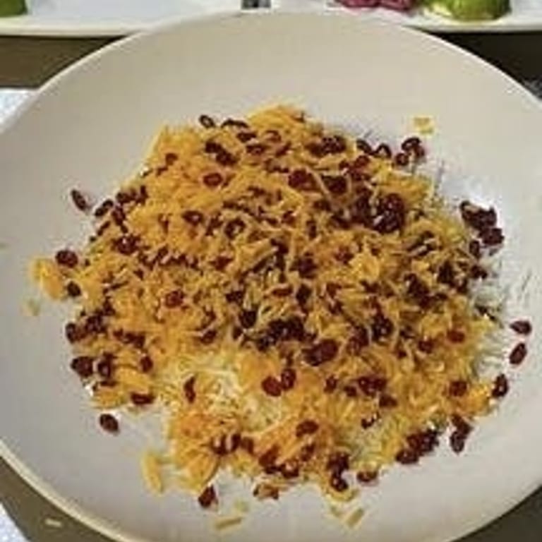 Delicious Zereshk Polo: A Persian Delight